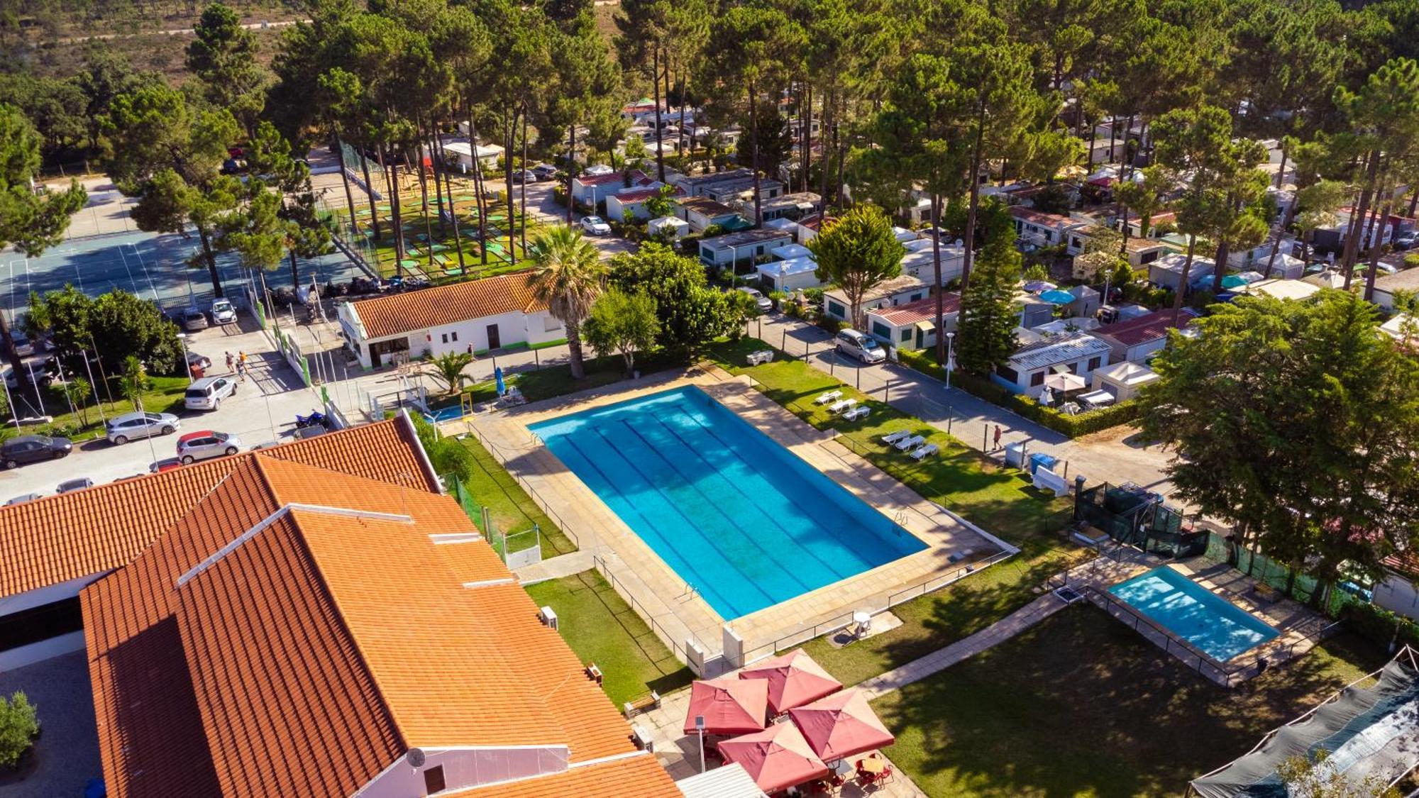 Hotel Kampaoh Sesimbra Exterior foto